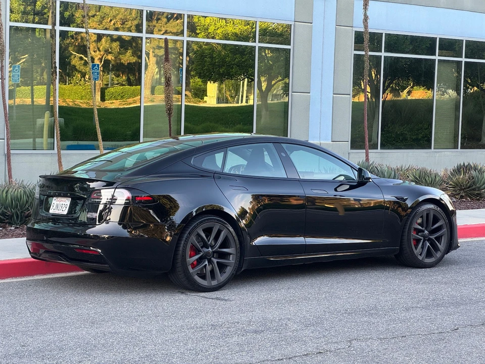2024 Tesla Model S Plaid - Image 4 of 7