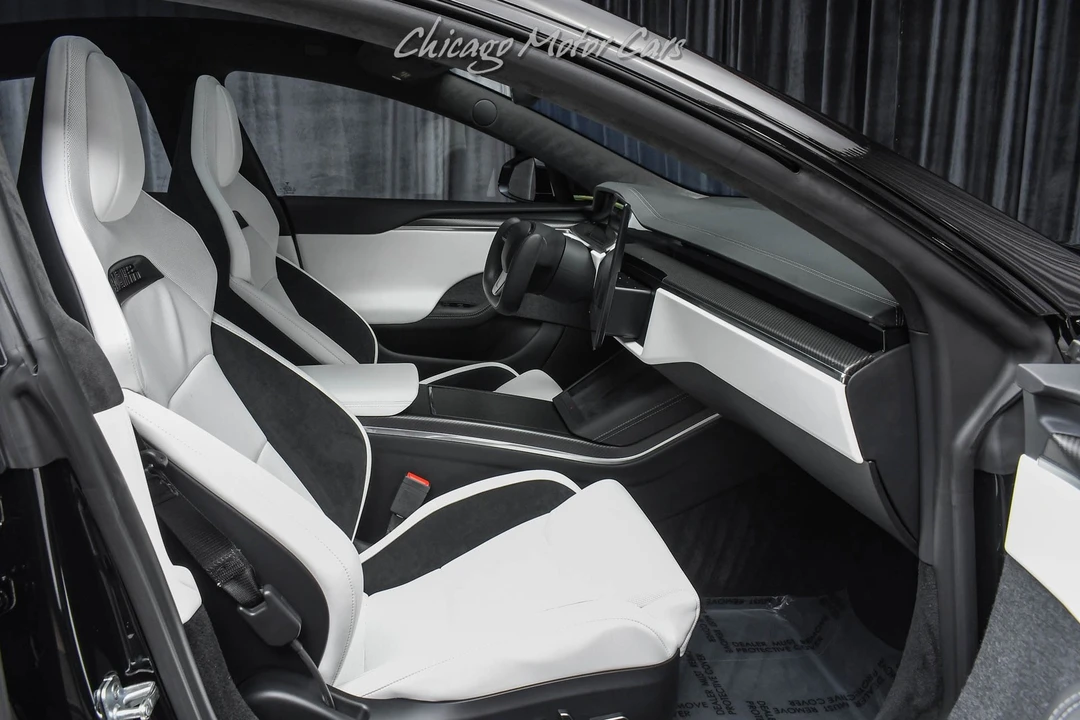 2024 Tesla Model S Plaid - Image 19 of 21