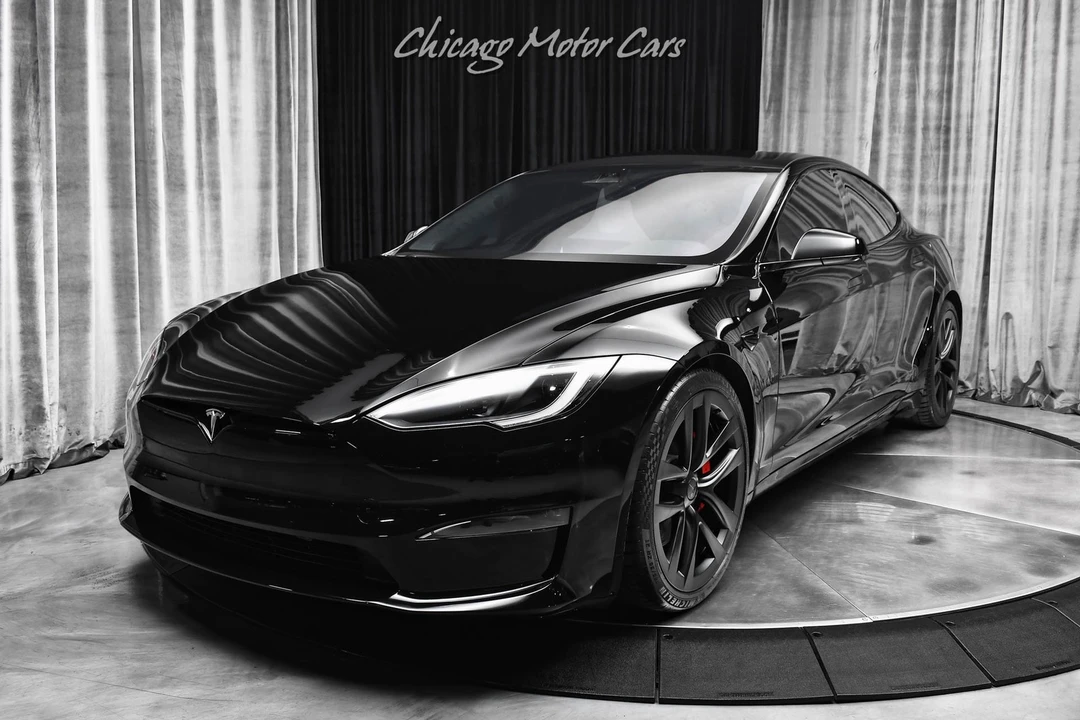 2024 Tesla Model S Plaid - Image 2 of 21