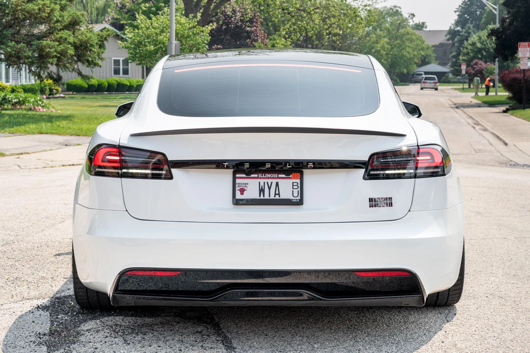 2024 Tesla Model S Plaid - Image 7 of 31
