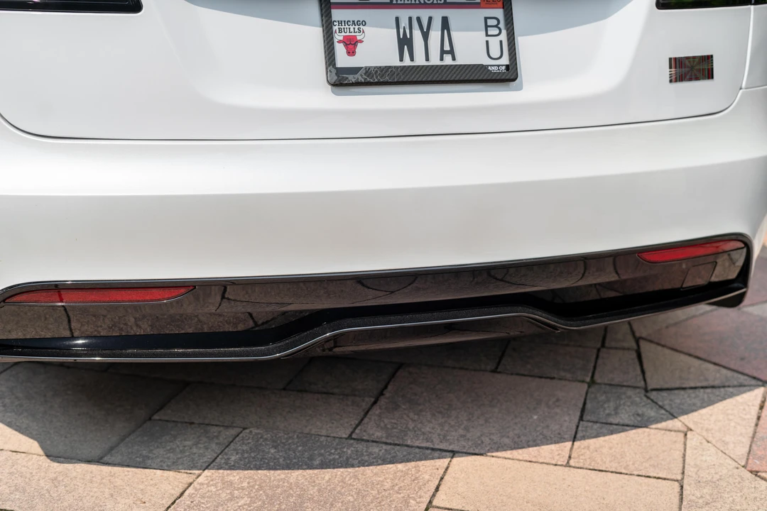 2024 Tesla Model S Plaid - Image 25 of 31