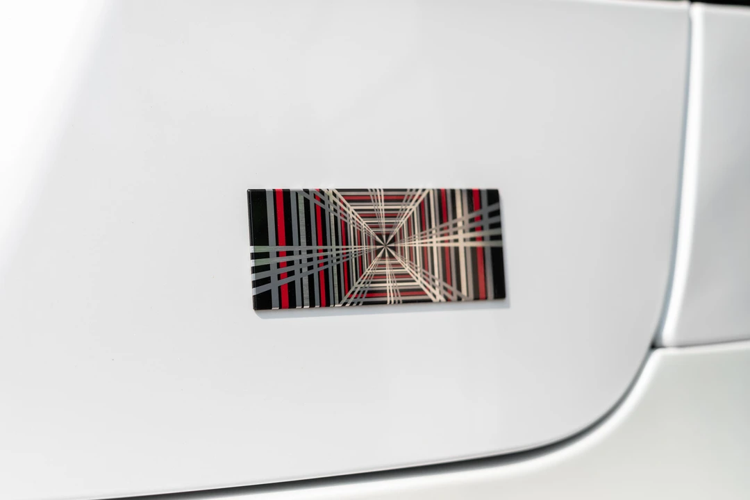 2024 Tesla Model S Plaid - Image 26 of 31