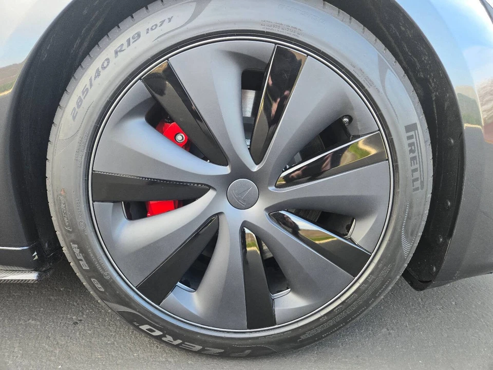 2024 Tesla Model S Plaid - Image 19 of 21