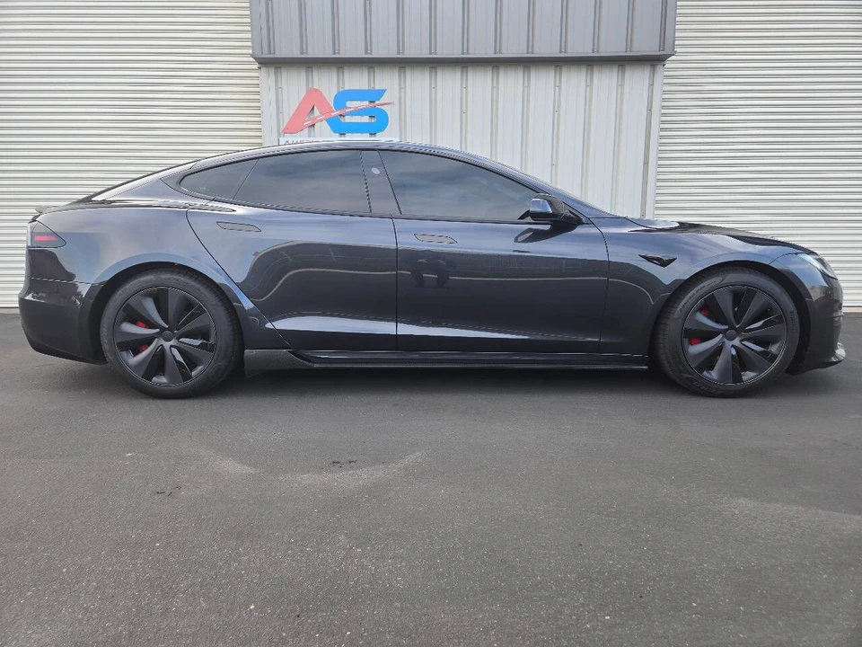 2024 Tesla Model S Plaid - Image 10 of 21