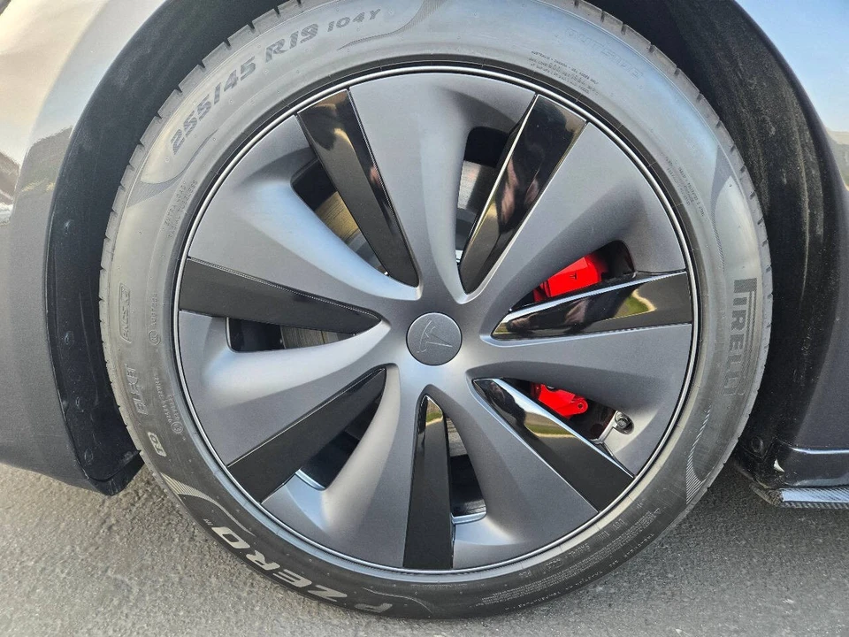 2024 Tesla Model S Plaid - Image 17 of 21