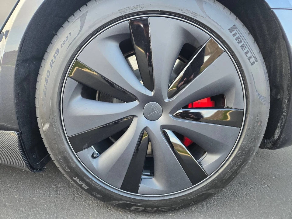 2024 Tesla Model S Plaid - Image 16 of 21