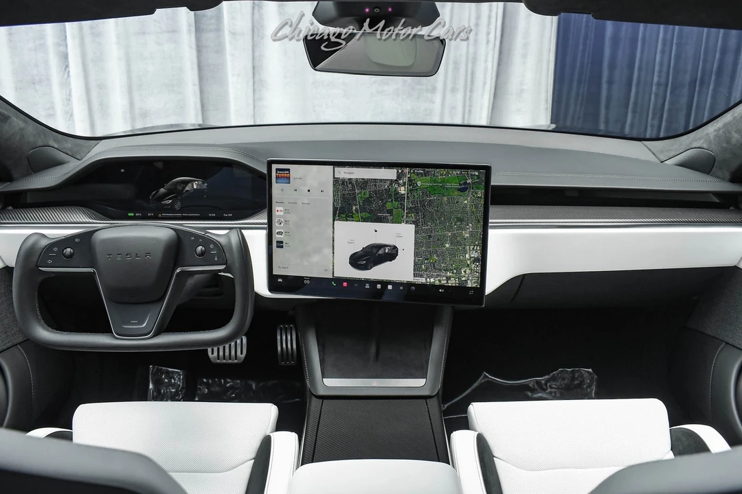 2024 Tesla Model S Plaid - Image 18 of 21