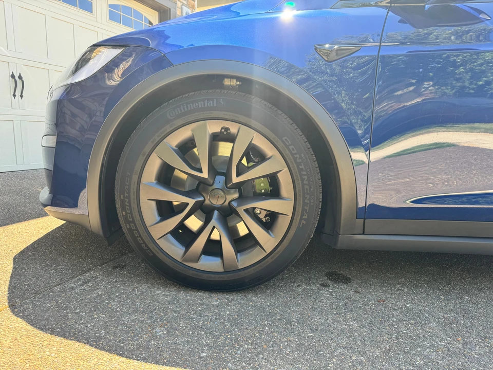 2024 Tesla Model X - Image 21 of 31
