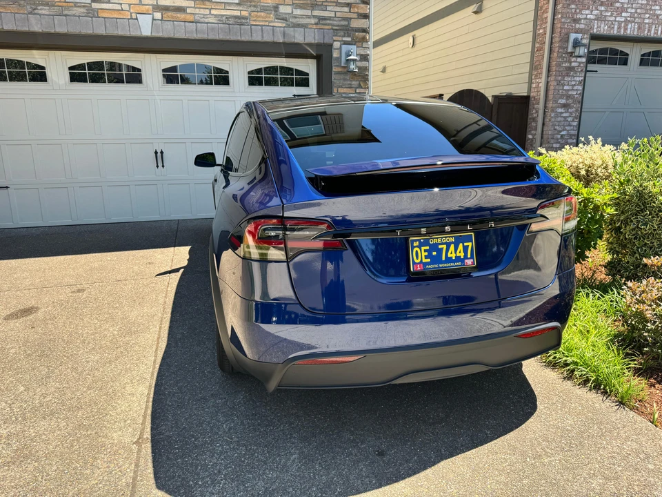 2024 Tesla Model X - Image 12 of 31