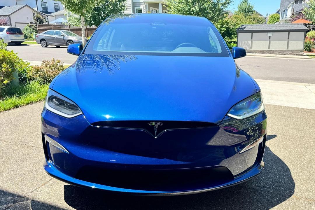 2024 Tesla Model X - Image 2 of 31