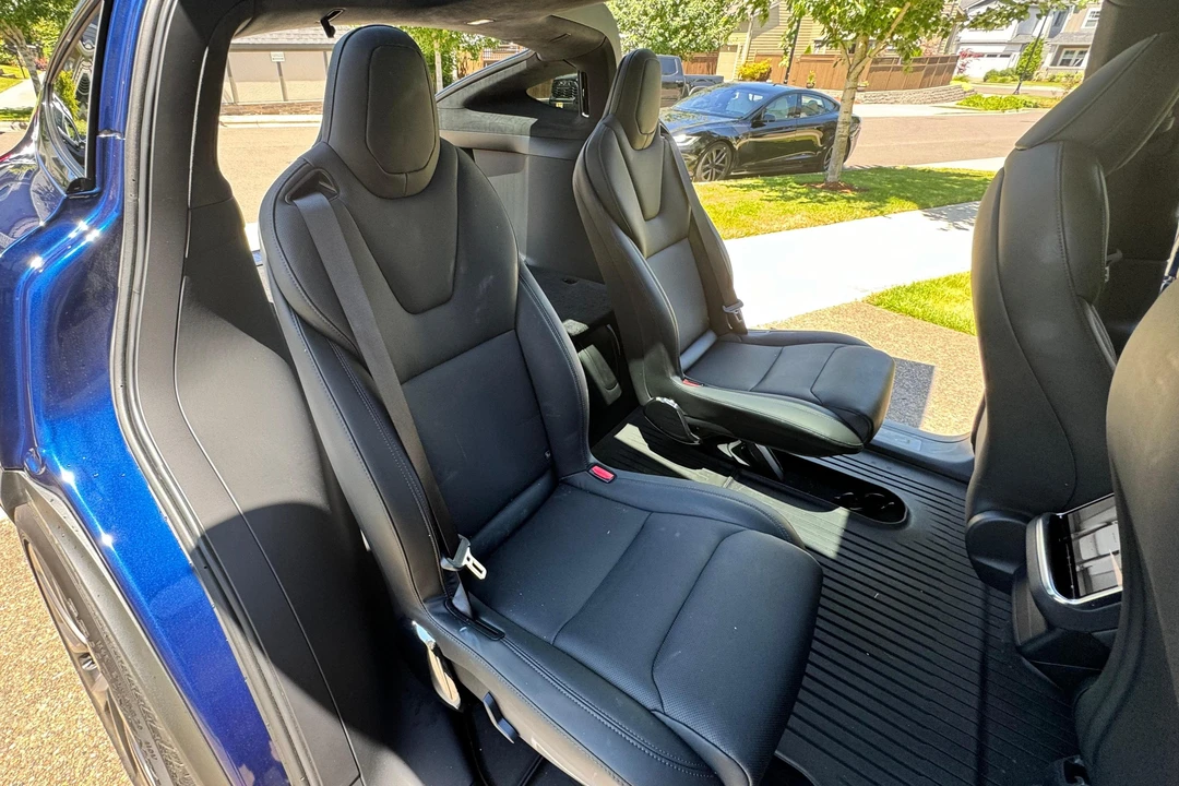 2024 Tesla Model X - Image 27 of 31