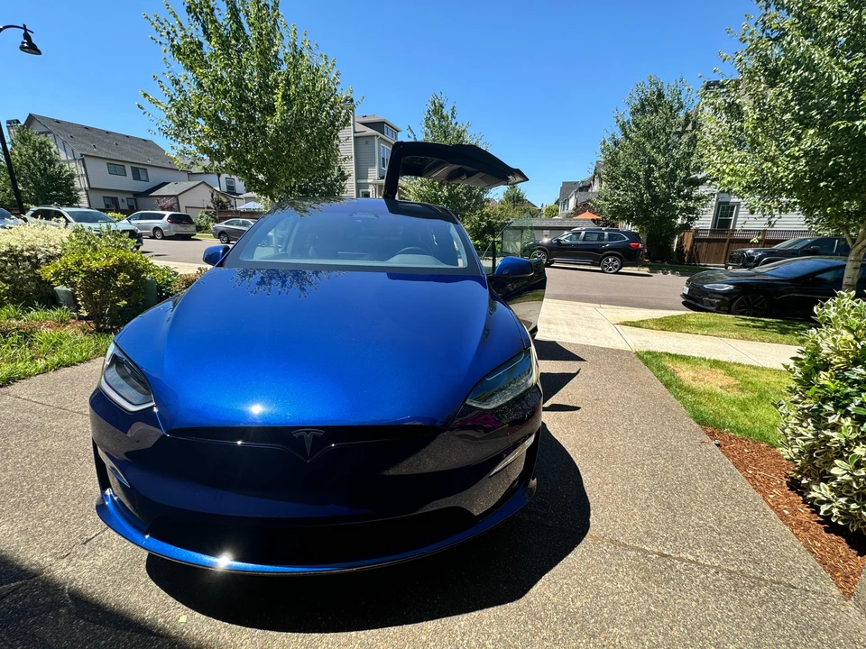 2024 Tesla Model X - Image 6 of 31