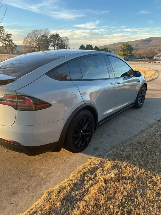 2024 Tesla Model X - Image 6 of 21