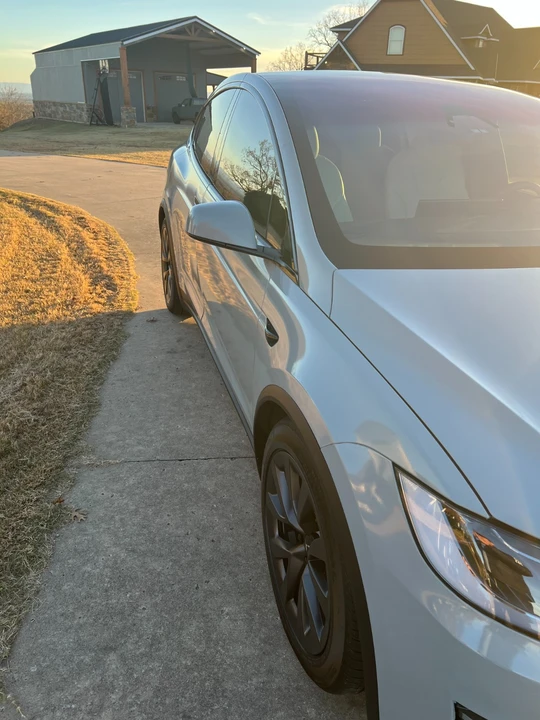 2024 Tesla Model X - Image 5 of 21