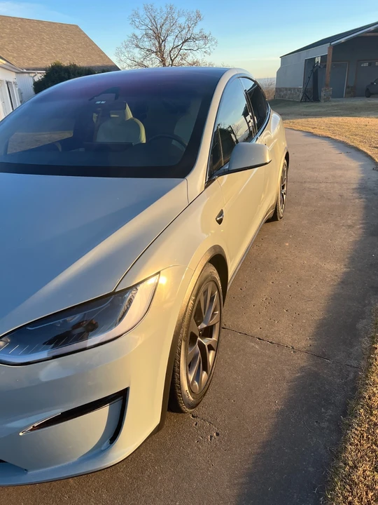 2024 Tesla Model X - Image 3 of 21