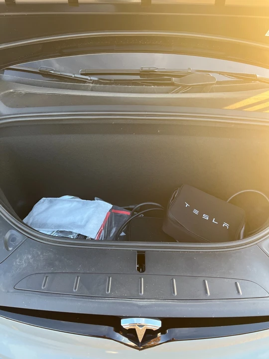 2024 Tesla Model X - Image 7 of 21