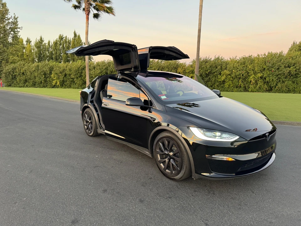 2024 Tesla Model X - Image 18 of 31