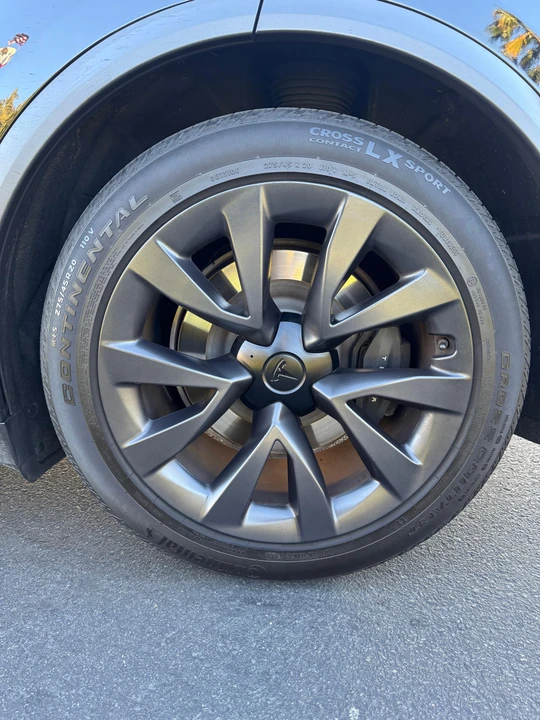 2024 Tesla Model X - Image 29 of 31