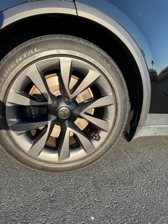 2024 Tesla Model X - Image 30 of 31