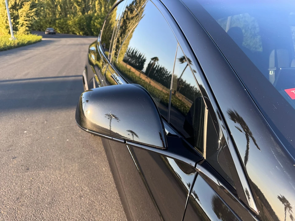 2024 Tesla Model X - Image 26 of 31