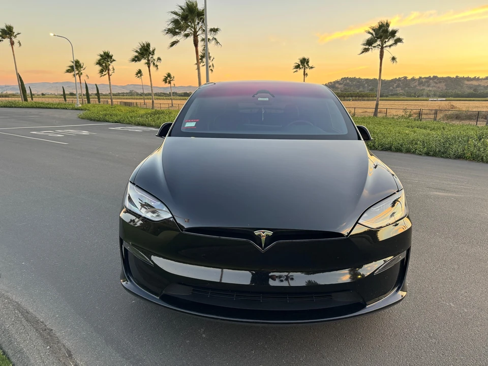 2024 Tesla Model X - Image 6 of 31