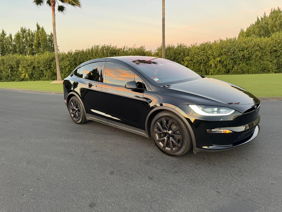2024 Tesla Model X - Image 12 of 31