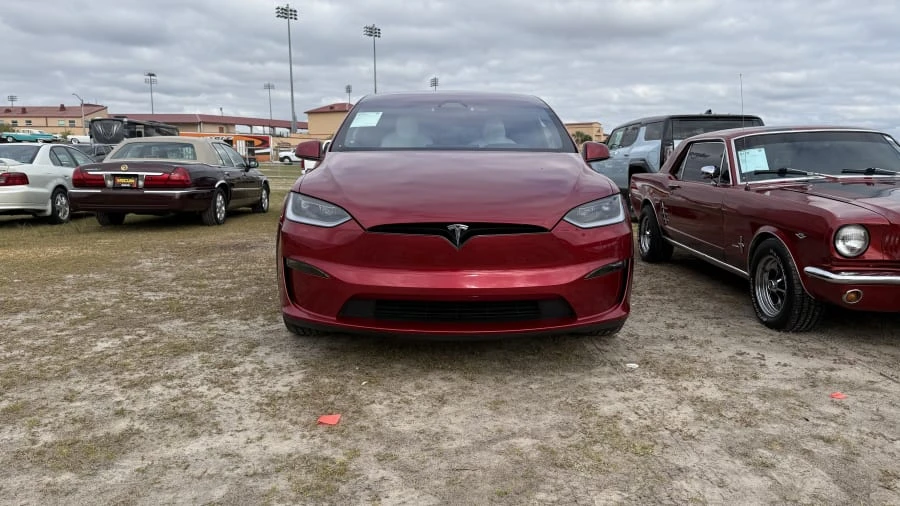 2024 Tesla Model X - Image 4 of 11
