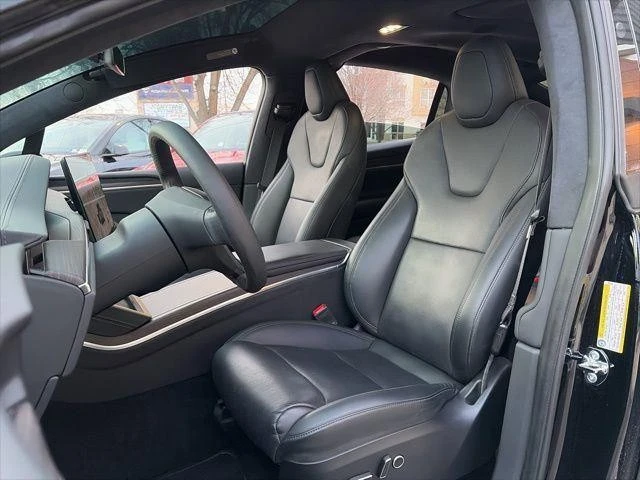 2024 Tesla Model X - Image 13 of 21