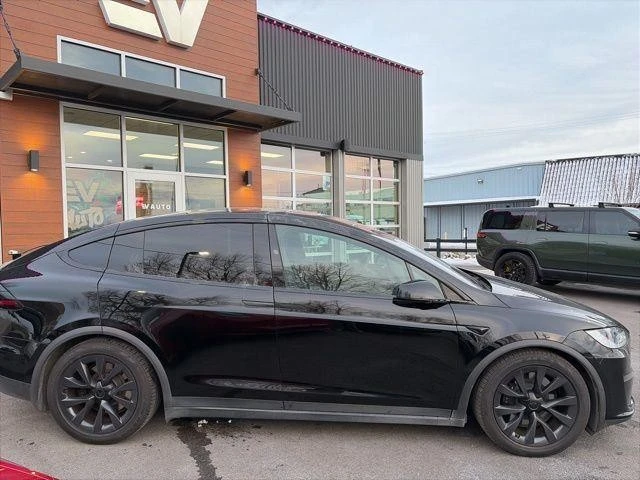 2024 Tesla Model X - Image 9 of 21