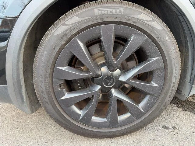 2024 Tesla Model X - Image 10 of 21