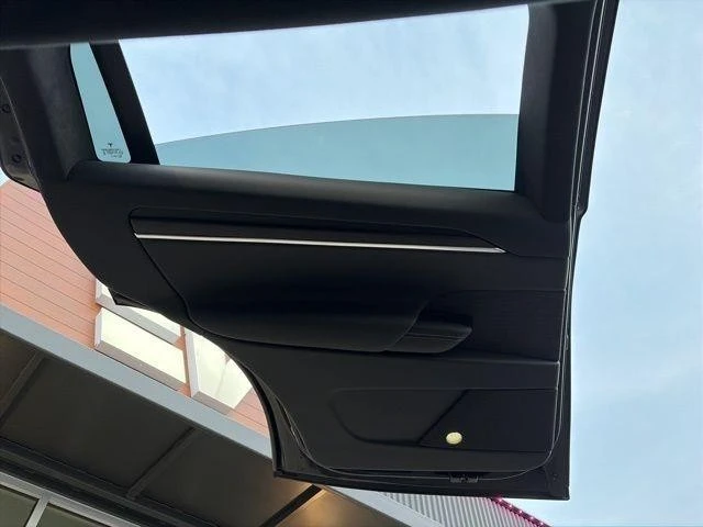 2024 Tesla Model X - Image 14 of 21