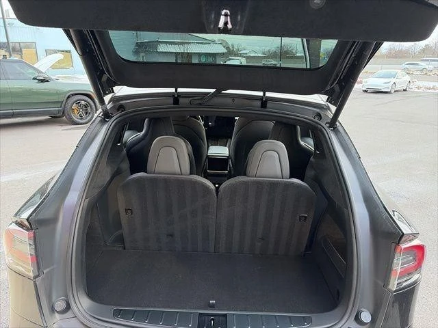 2024 Tesla Model X - Image 17 of 21