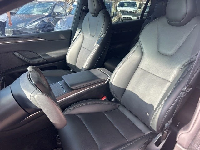 2024 Tesla Model X - Image 13 of 21