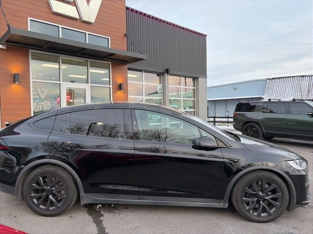 2024 Tesla Model X - Image 9 of 21