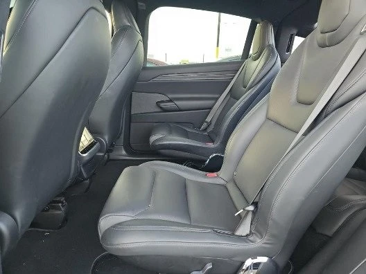 2024 Tesla Model X - Image 7 of 7