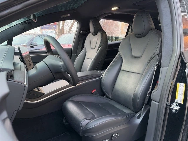 2024 Tesla Model X - Image 13 of 21
