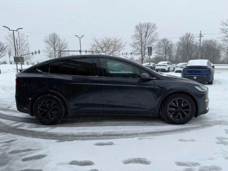 2024 Tesla Model X - Image 4 of 6