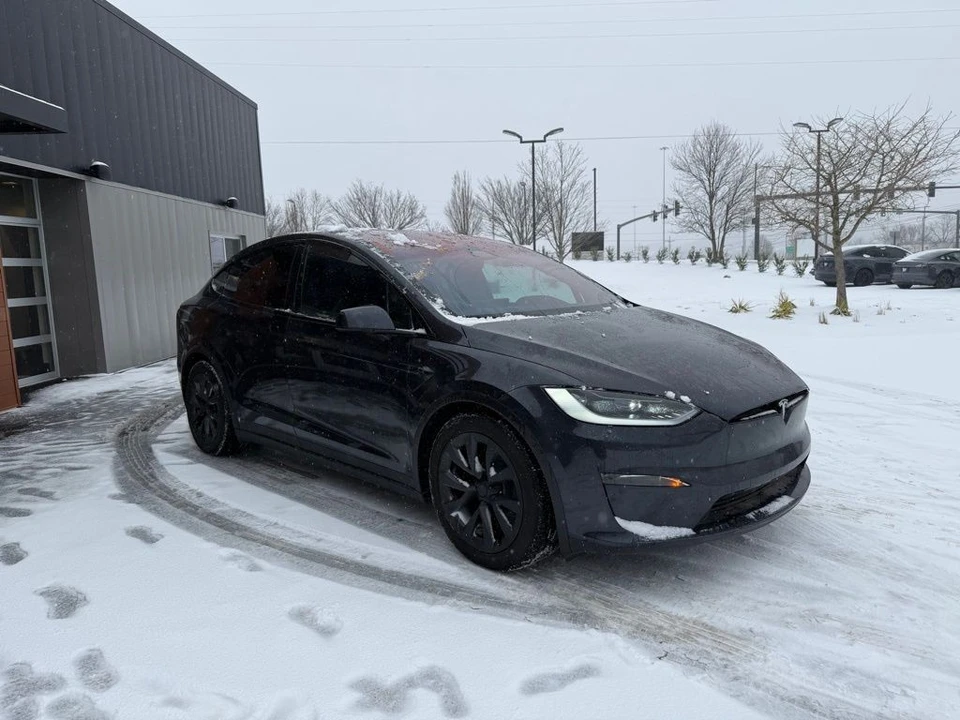 2024 Tesla Model X - Image 3 of 6