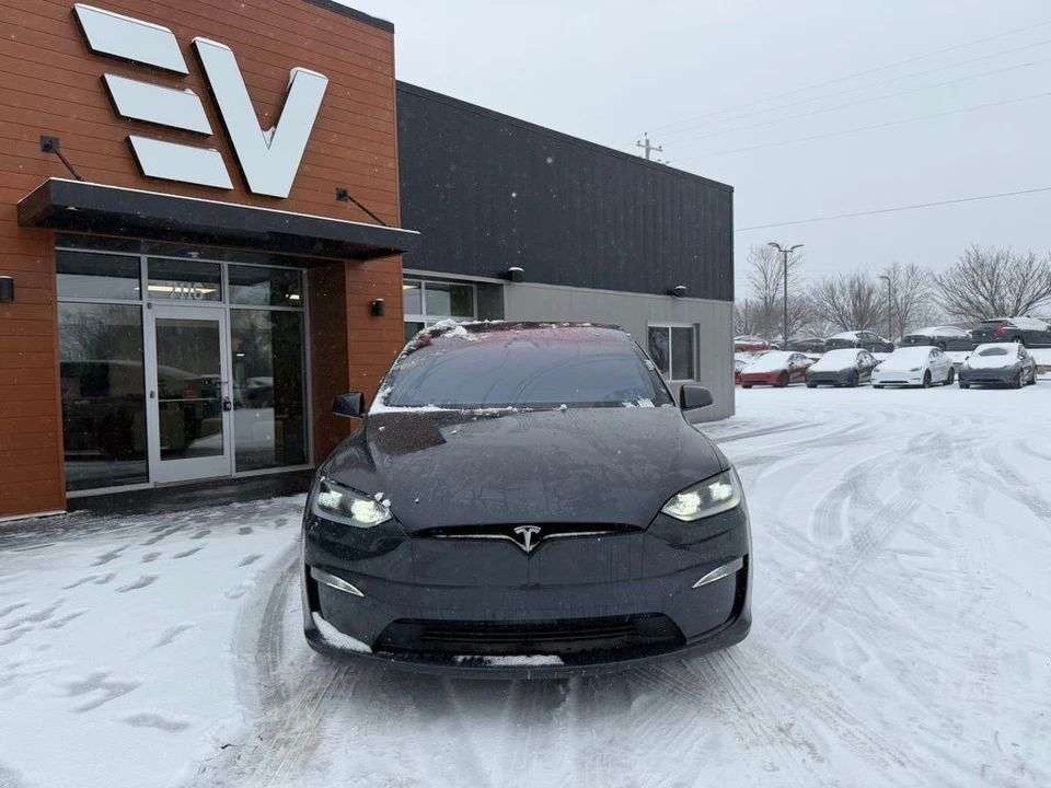 2024 Tesla Model X - Image 2 of 6