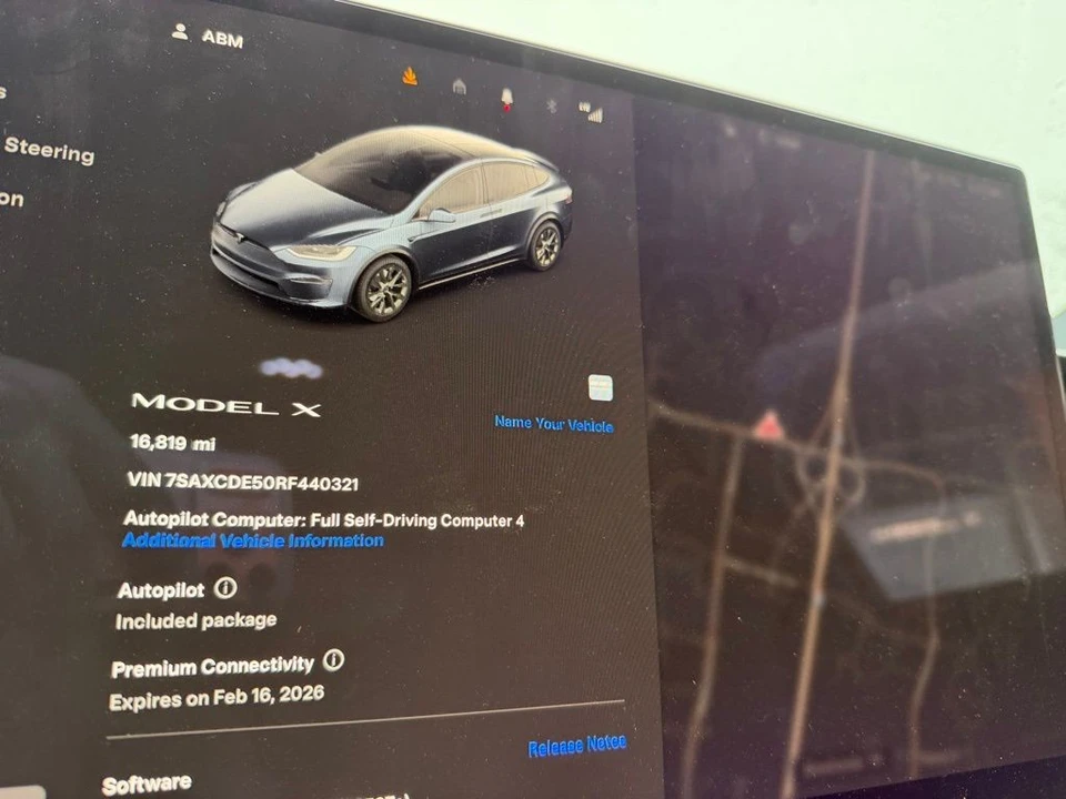 2024 Tesla Model X - Image 6 of 6