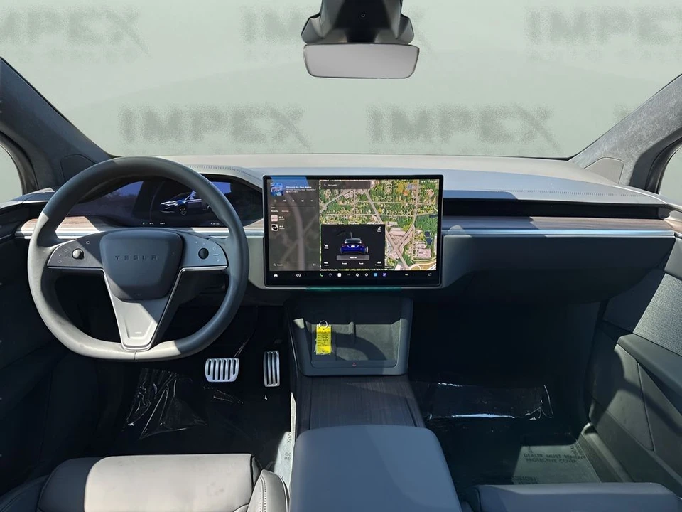 2024 Tesla Model X - Image 14 of 21