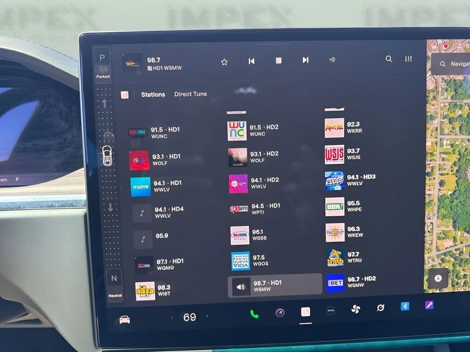 2024 Tesla Model X - Image 18 of 21