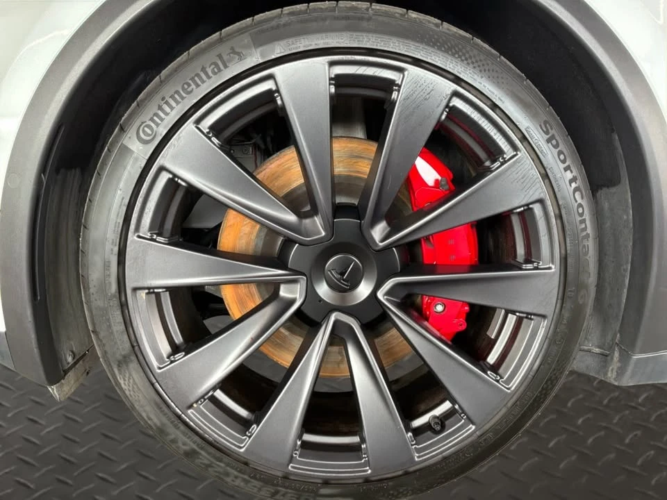 2024 Tesla Model X Plaid - Image 9 of 20