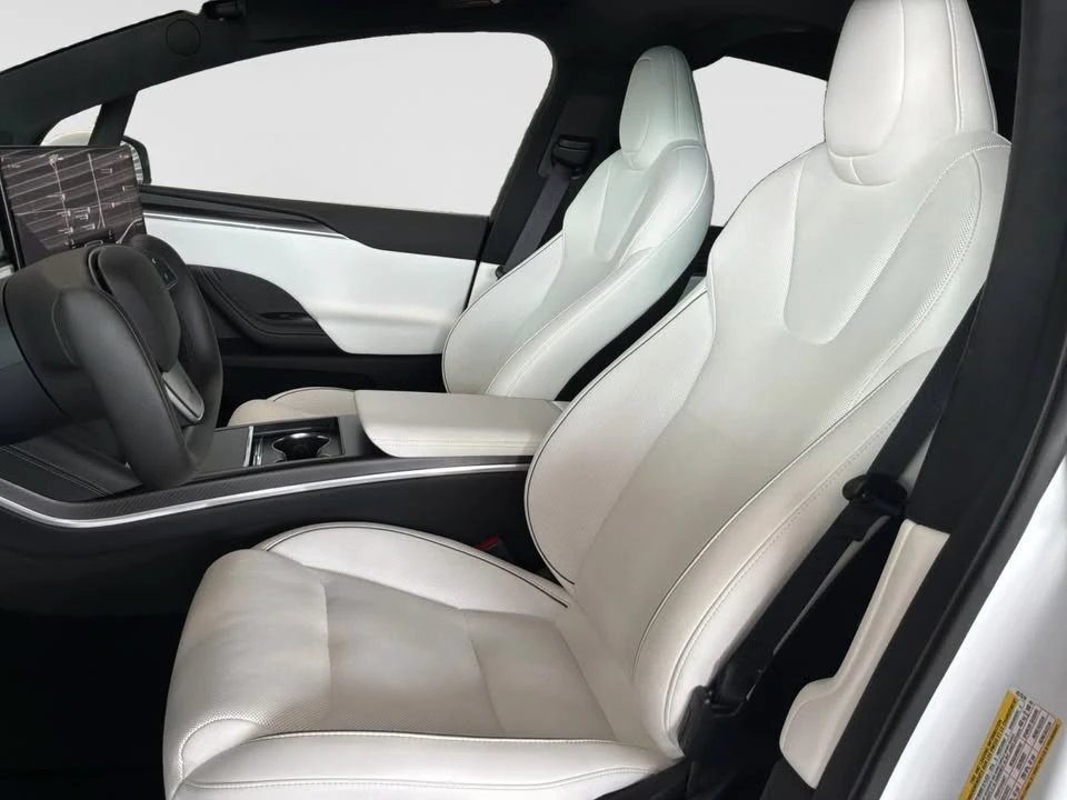 2024 Tesla Model X Plaid - Image 10 of 20