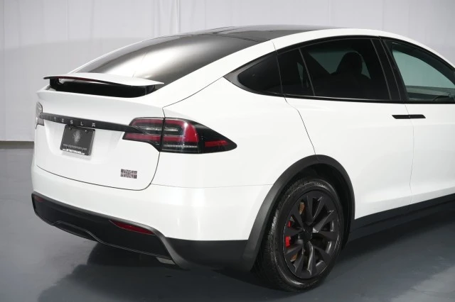 2024 Tesla Model X Plaid - Image 17 of 21