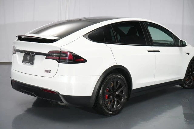 2024 Tesla Model X Plaid - Image 16 of 21