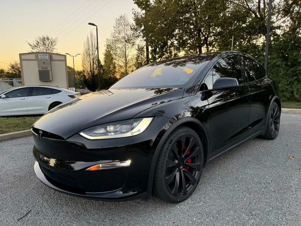 2024 Tesla Model X Plaid - Image 4 of 17