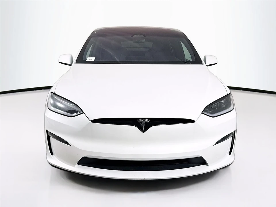 2024 Tesla Model X Plaid - Image 16 of 21
