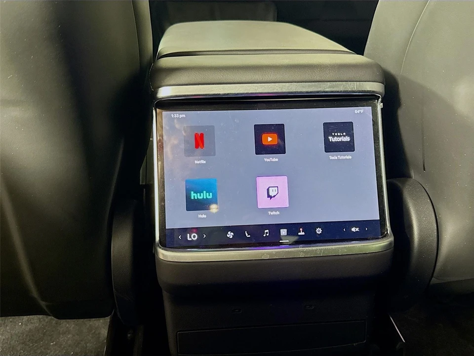 2024 Tesla Model X Plaid - Image 11 of 21