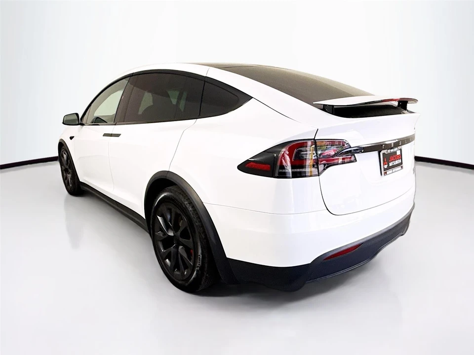 2024 Tesla Model X Plaid - Image 19 of 21